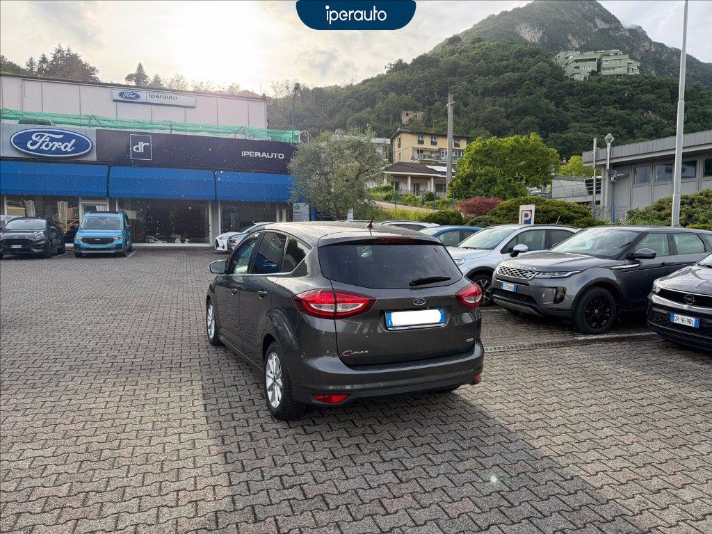 https://cdn-sm.caraffinity.it/images/vehicles/4707785/6/large