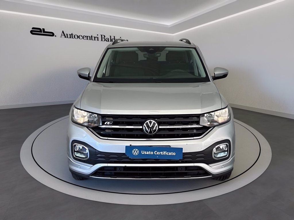 https://cdn-sm.caraffinity.it/images/vehicles/4708547/1/large