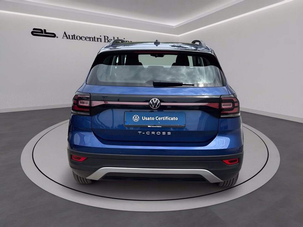 https://cdn-sm.caraffinity.it/images/vehicles/4708548/4/large
