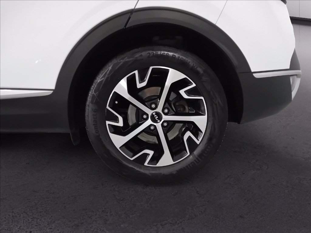 https://cdn-sm.caraffinity.it/images/vehicles/4708691/6/large