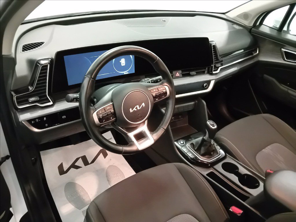 https://cdn-sm.caraffinity.it/images/vehicles/4708691/7/large