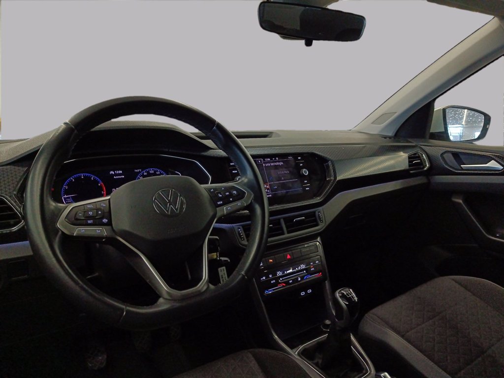 https://cdn-sm.caraffinity.it/images/vehicles/4709451/7/large