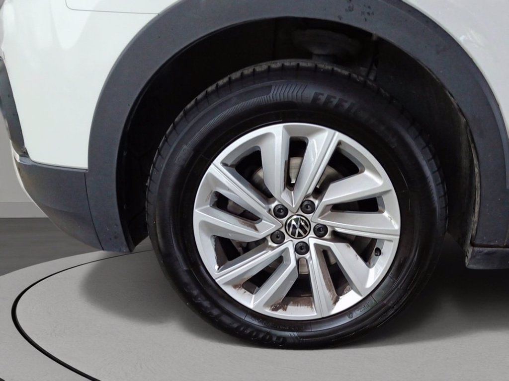https://cdn-sm.caraffinity.it/images/vehicles/4709452/6/large