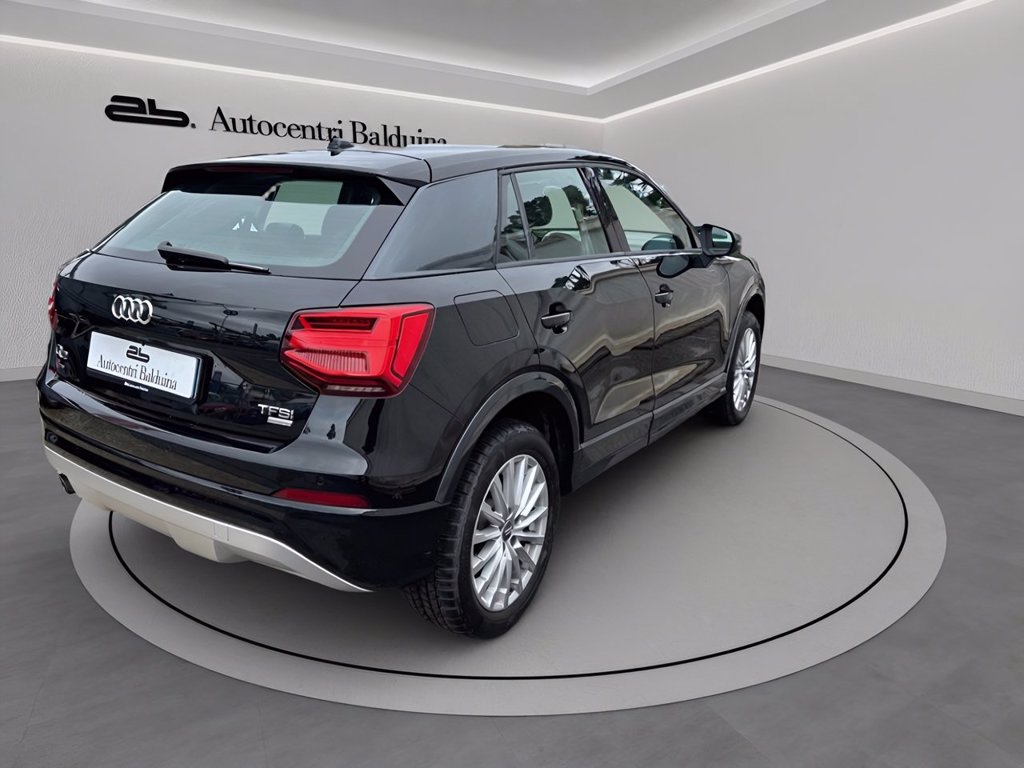 https://cdn-sm.caraffinity.it/images/vehicles/4709456/3/large