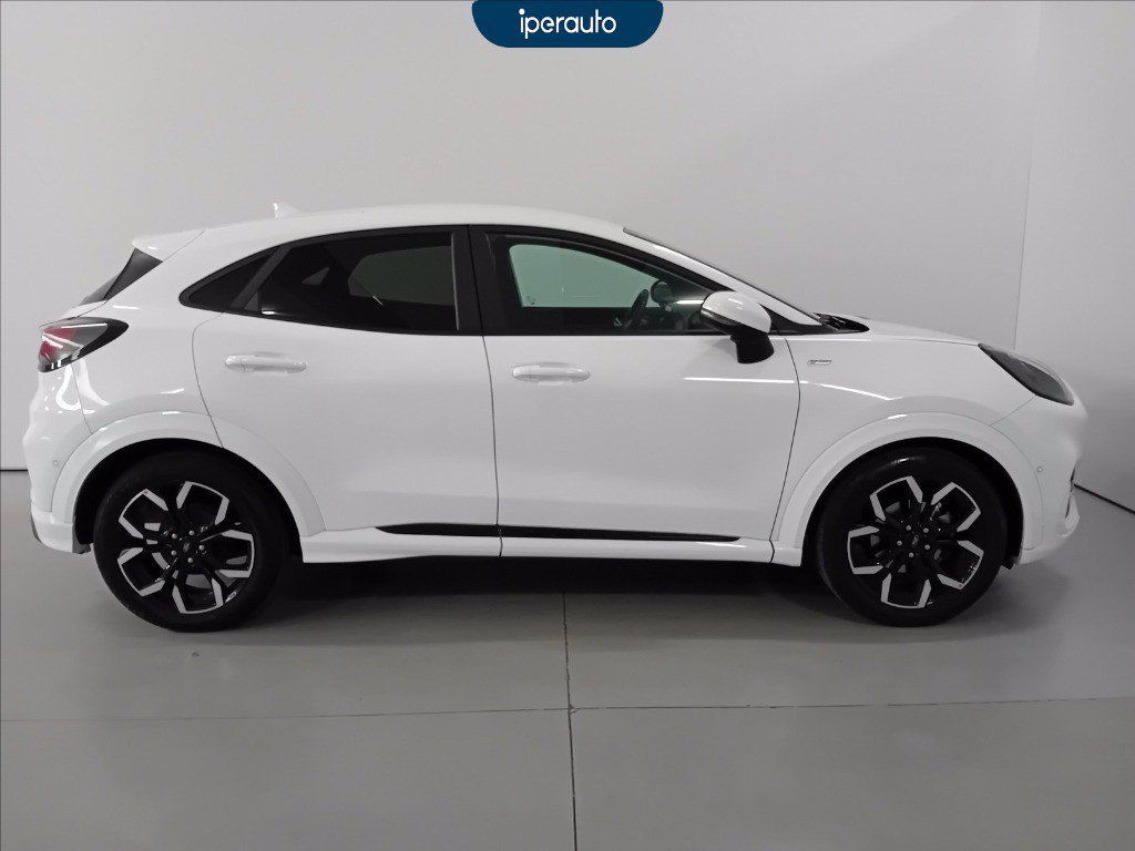 https://cdn-sm.caraffinity.it/images/vehicles/4709659/5/large