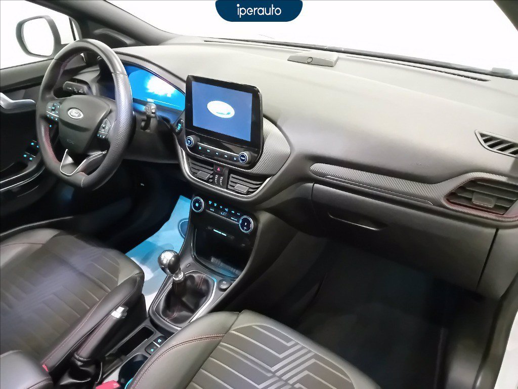 https://cdn-sm.caraffinity.it/images/vehicles/4709659/8/large