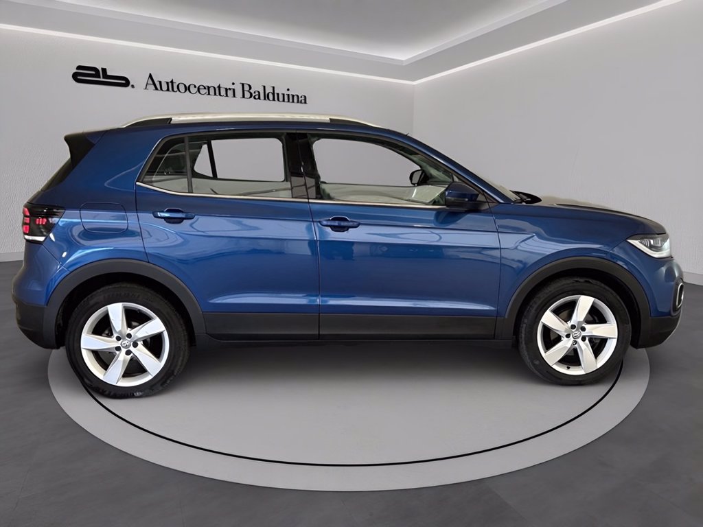 https://cdn-sm.caraffinity.it/images/vehicles/4710104/2/large