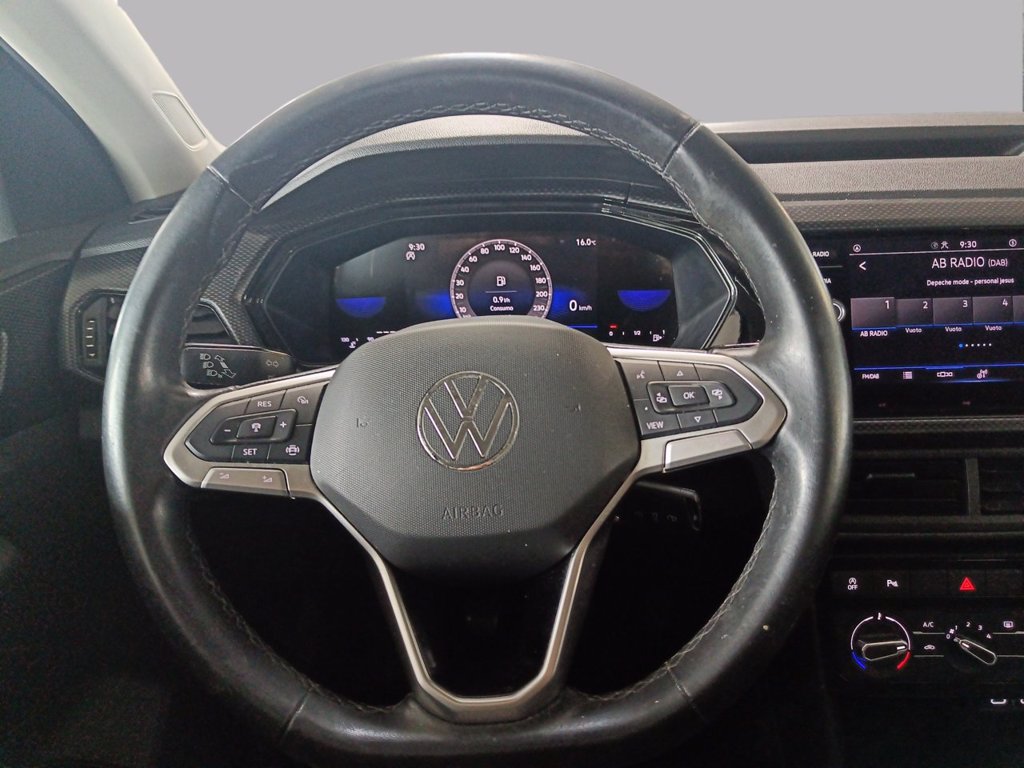 https://cdn-sm.caraffinity.it/images/vehicles/4710943/8/large