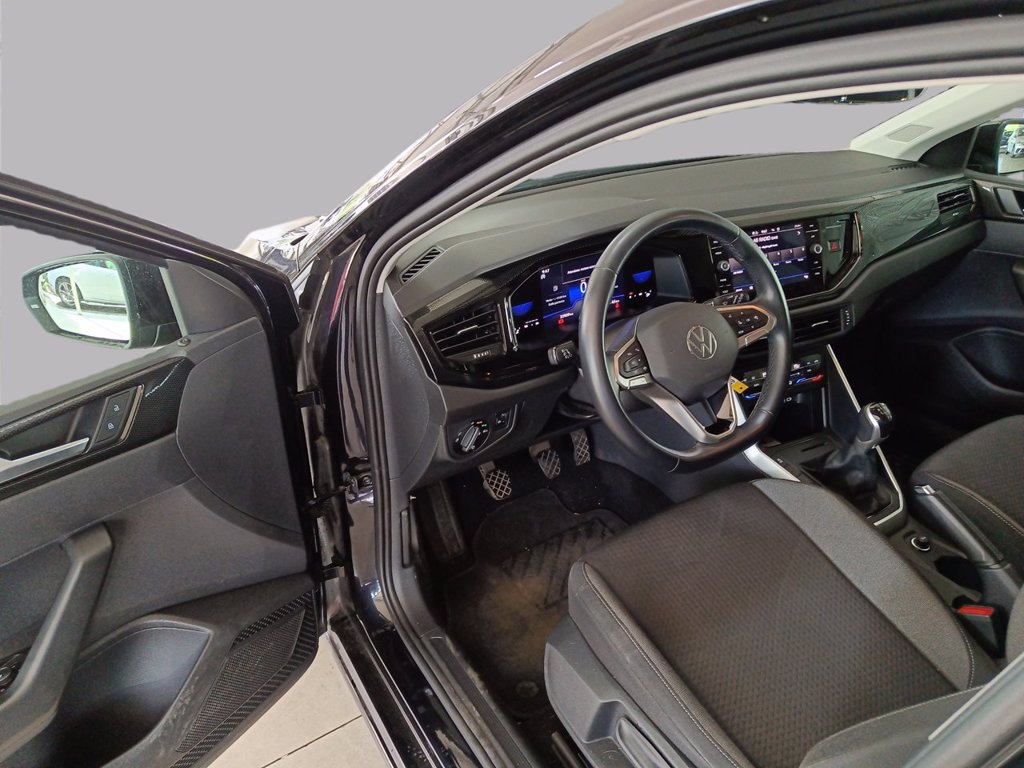 https://cdn-sm.caraffinity.it/images/vehicles/4711146/7/large