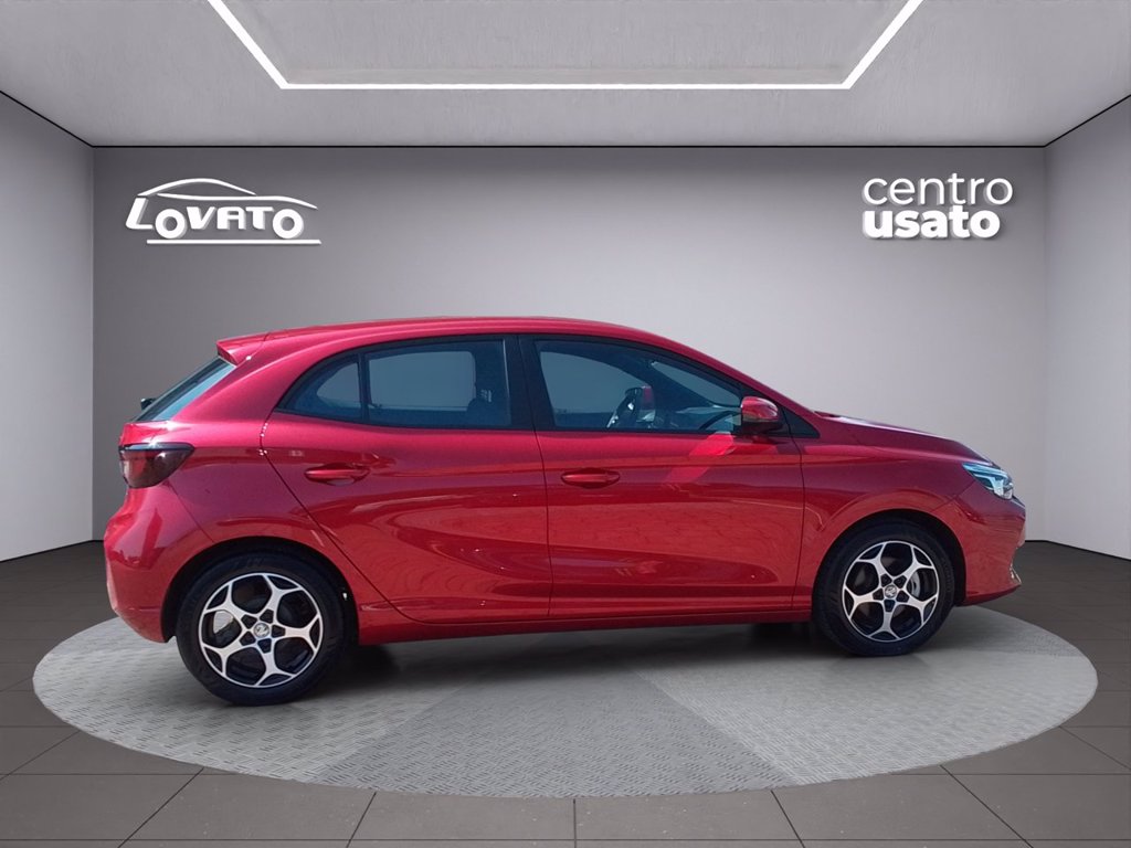https://cdn-sm.caraffinity.it/images/vehicles/4711160/5/large
