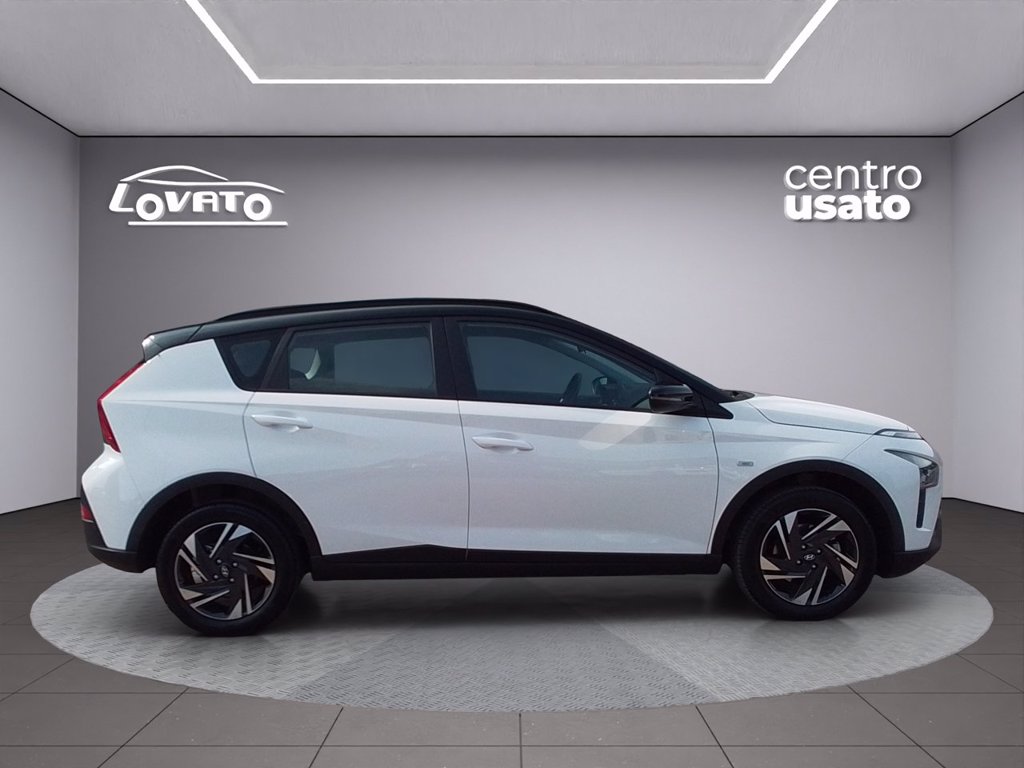 https://cdn-sm.caraffinity.it/images/vehicles/4711598/5/large