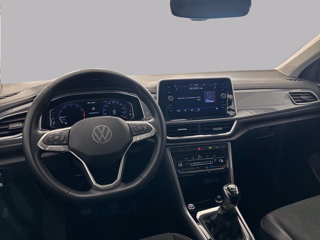 https://cdn-sm.caraffinity.it/images/vehicles/4711928/7/large