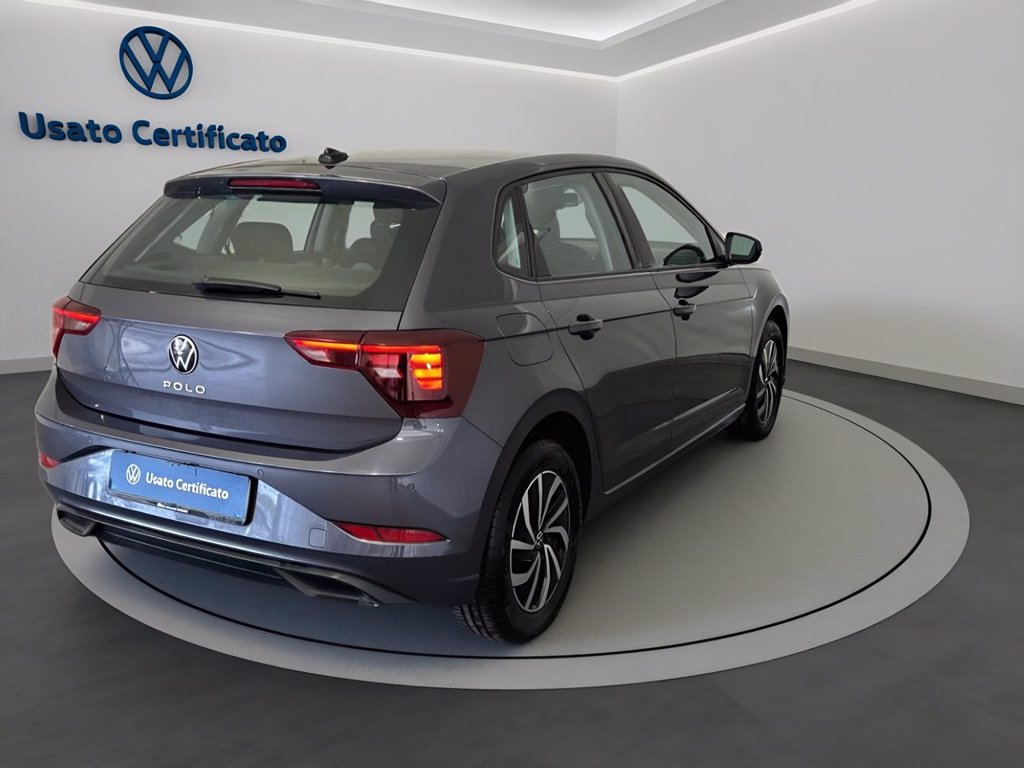 https://cdn-sm.caraffinity.it/images/vehicles/4713030/3/large