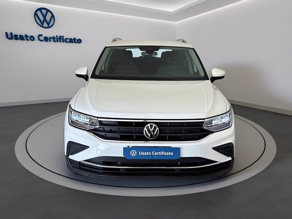 https://cdn-sm.caraffinity.it/images/vehicles/4713031/1/large