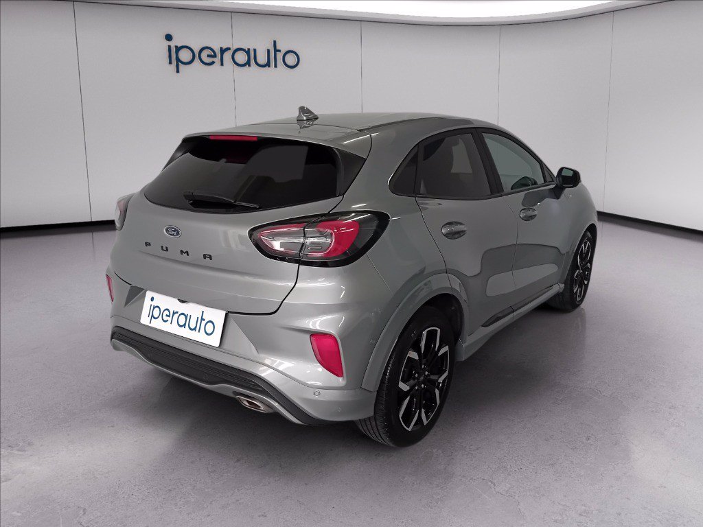 https://cdn-sm.caraffinity.it/images/vehicles/4713259/3/large