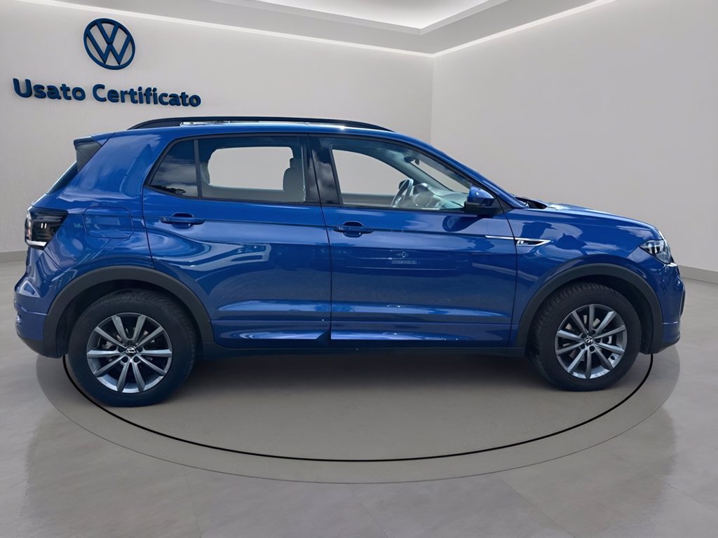 https://cdn-sm.caraffinity.it/images/vehicles/4713836/2/large
