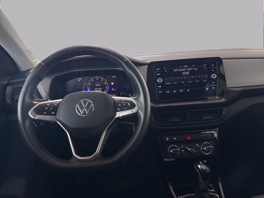 https://cdn-sm.caraffinity.it/images/vehicles/4713839/7/large