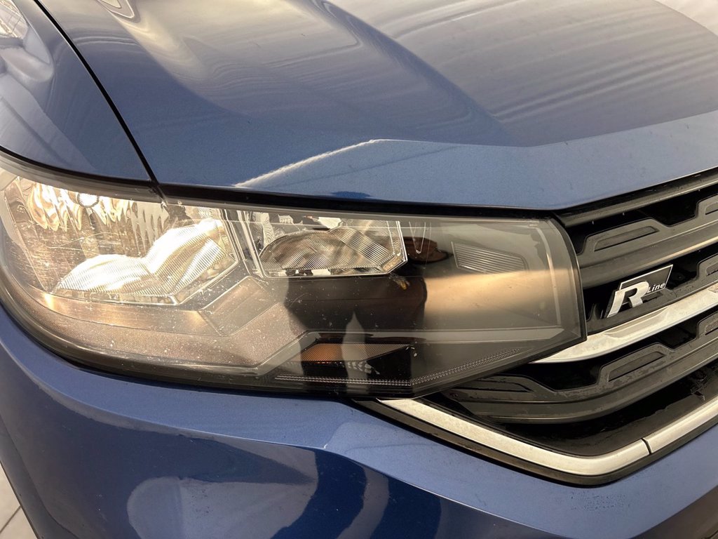 https://cdn-sm.caraffinity.it/images/vehicles/4714498/6/large