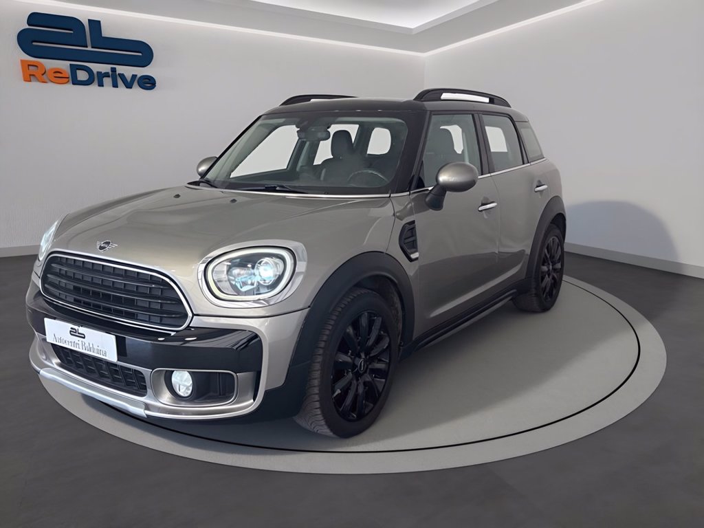 https://cdn-sm.caraffinity.it/images/vehicles/4714504/0/large?format=jpeg
