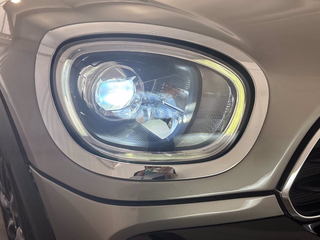 https://cdn-sm.caraffinity.it/images/vehicles/4714504/5/large