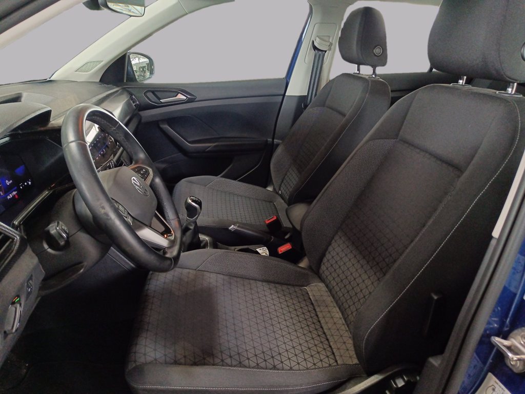 https://cdn-sm.caraffinity.it/images/vehicles/4715208/8/large