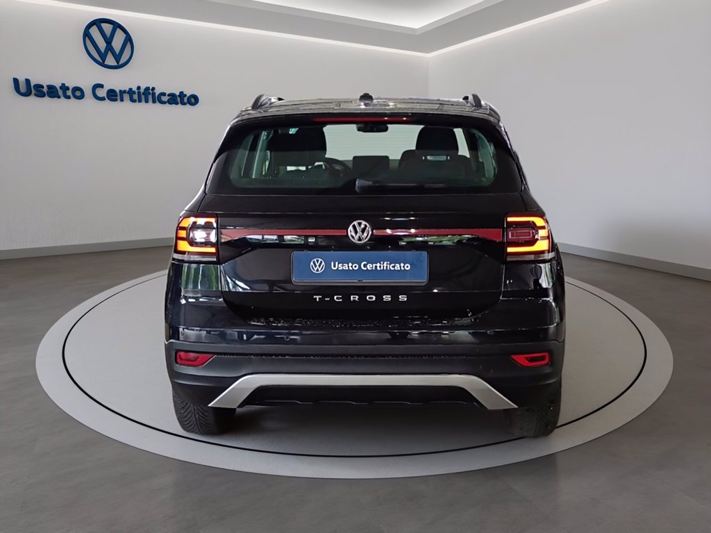 https://cdn-sm.caraffinity.it/images/vehicles/4715209/4/large