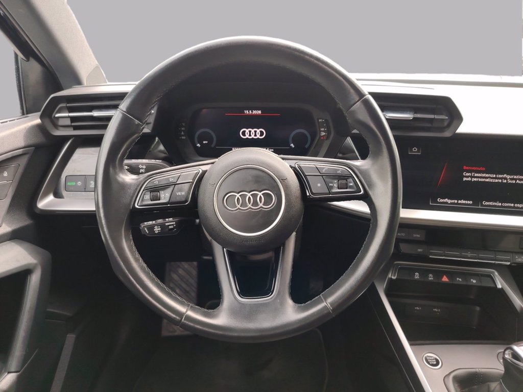 https://cdn-sm.caraffinity.it/images/vehicles/4715907/8/large