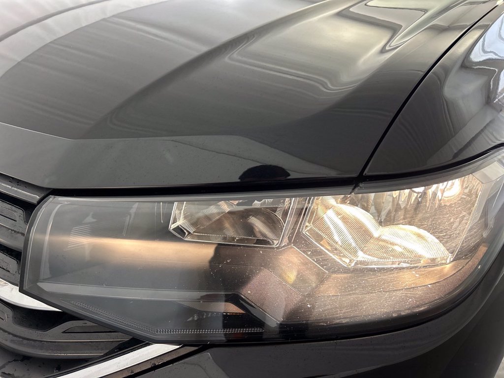 https://cdn-sm.caraffinity.it/images/vehicles/4715915/5/large