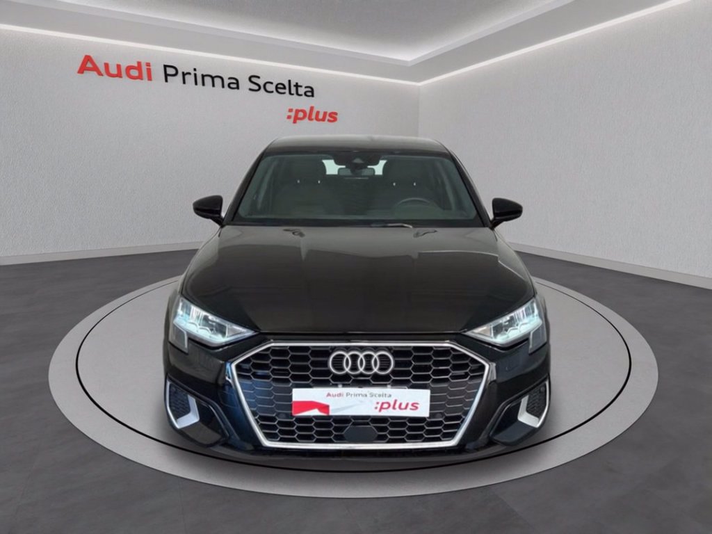 https://cdn-sm.caraffinity.it/images/vehicles/4716306/1/large
