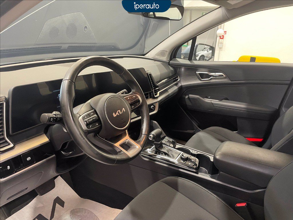 https://cdn-sm.caraffinity.it/images/vehicles/4717133/8/large