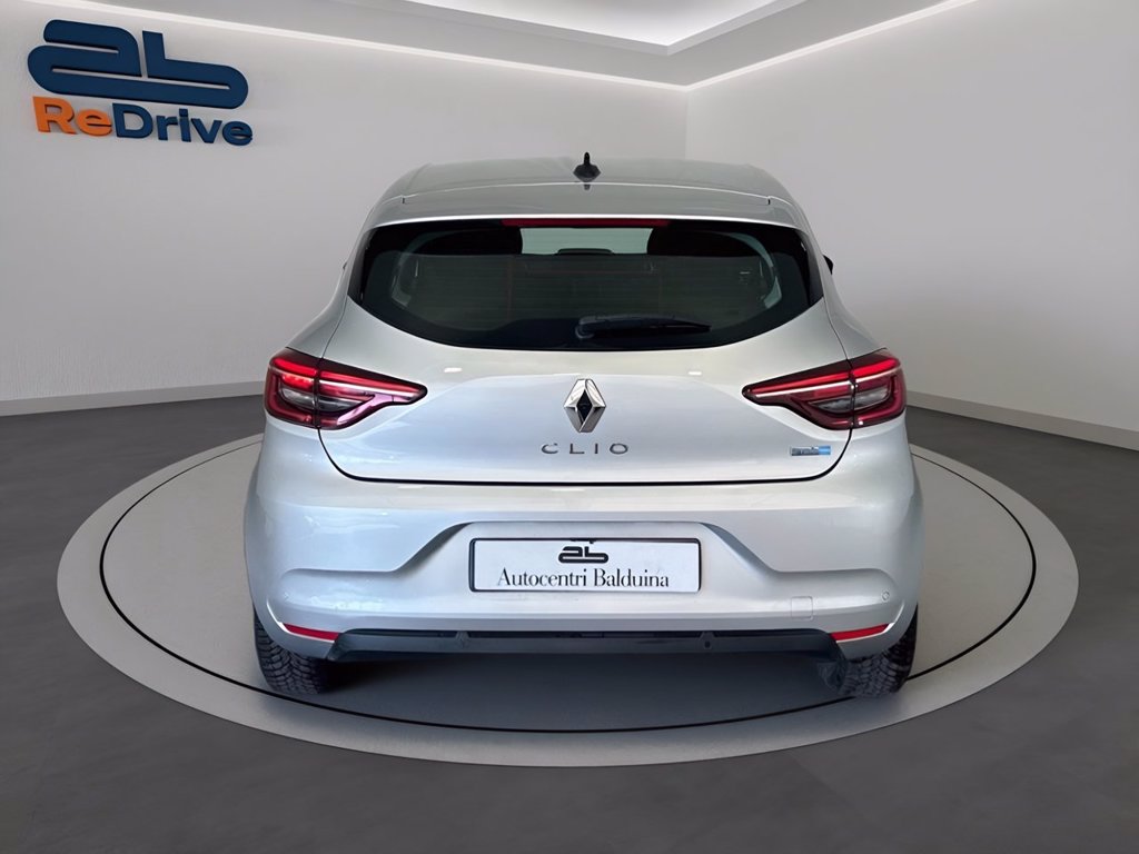 https://cdn-sm.caraffinity.it/images/vehicles/4717480/4/large