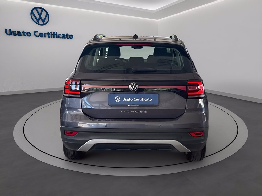 https://cdn-sm.caraffinity.it/images/vehicles/4717828/4/large