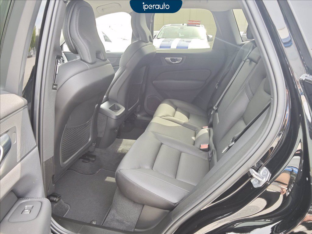 https://cdn-sm.caraffinity.it/images/vehicles/4718126/7/large