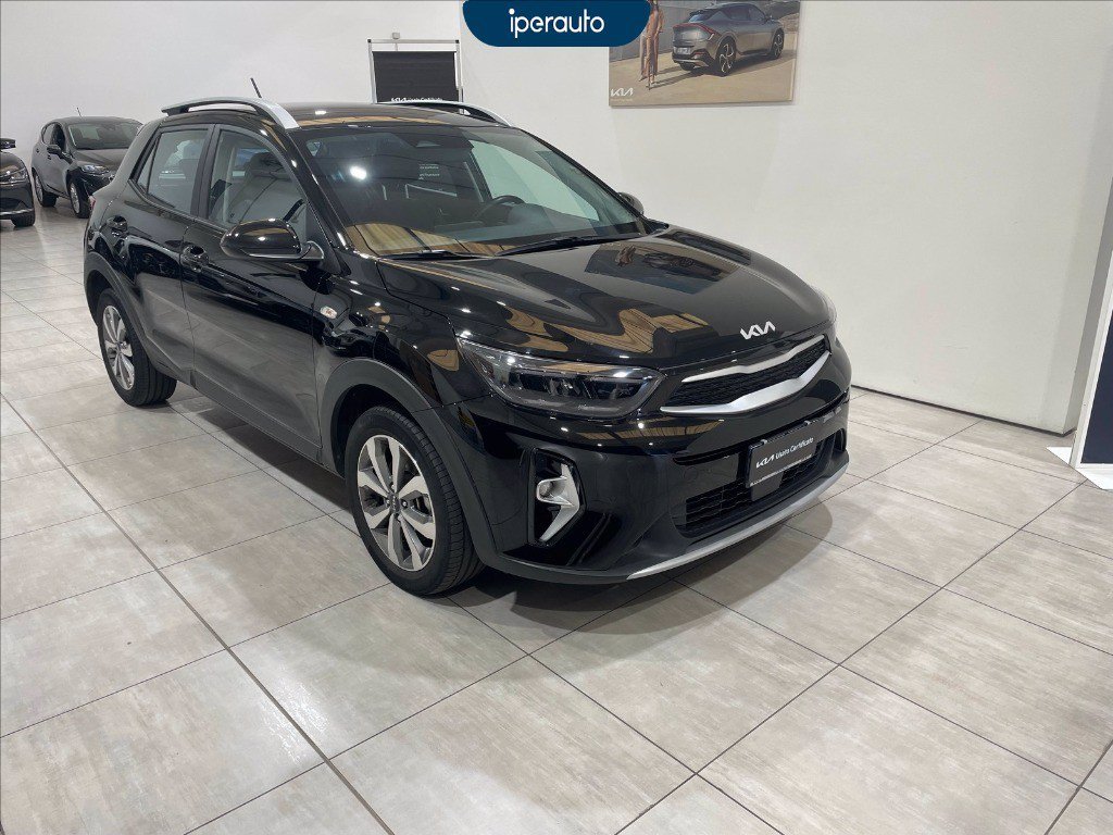 https://cdn-sm.caraffinity.it/images/vehicles/4718129/2/large