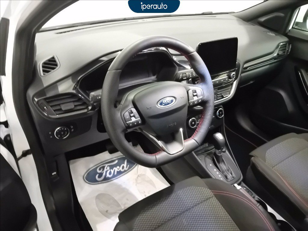 https://cdn-sm.caraffinity.it/images/vehicles/4718131/7/large