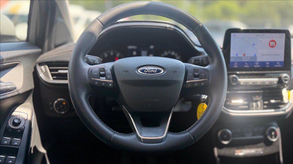 https://cdn-sm.caraffinity.it/images/vehicles/4718361/7/large