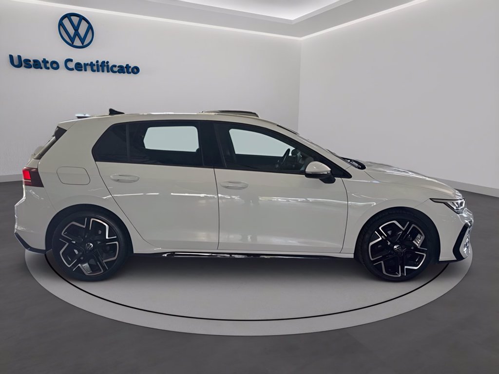 https://cdn-sm.caraffinity.it/images/vehicles/4718654/2/large
