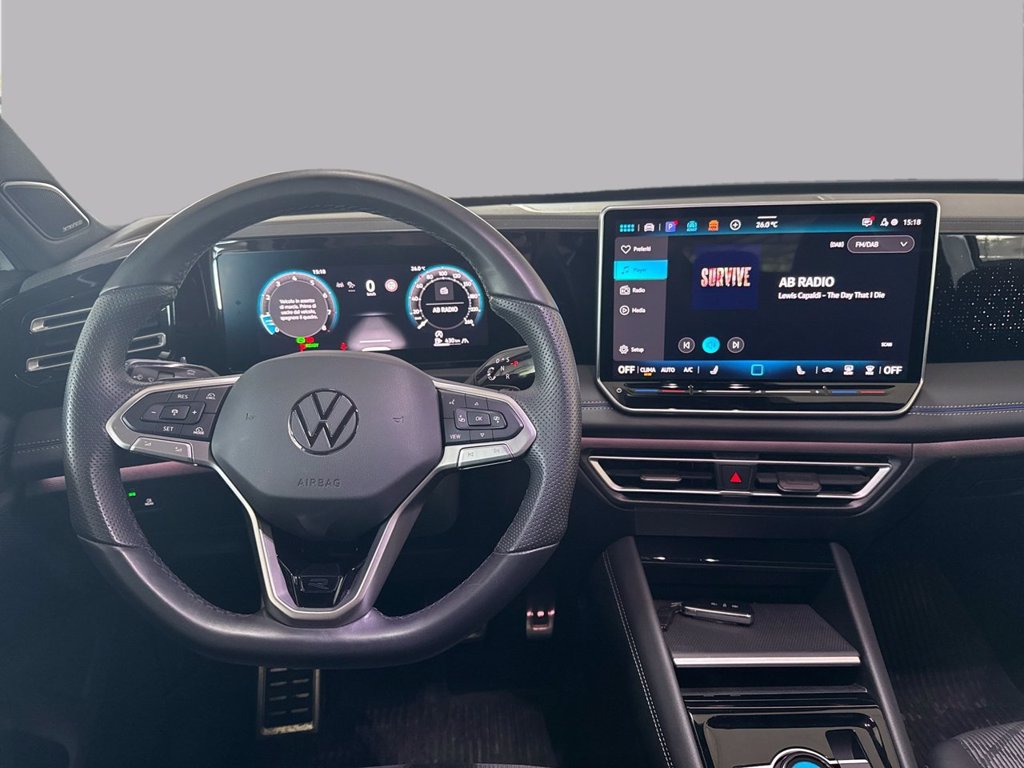 https://cdn-sm.caraffinity.it/images/vehicles/4718655/7/large