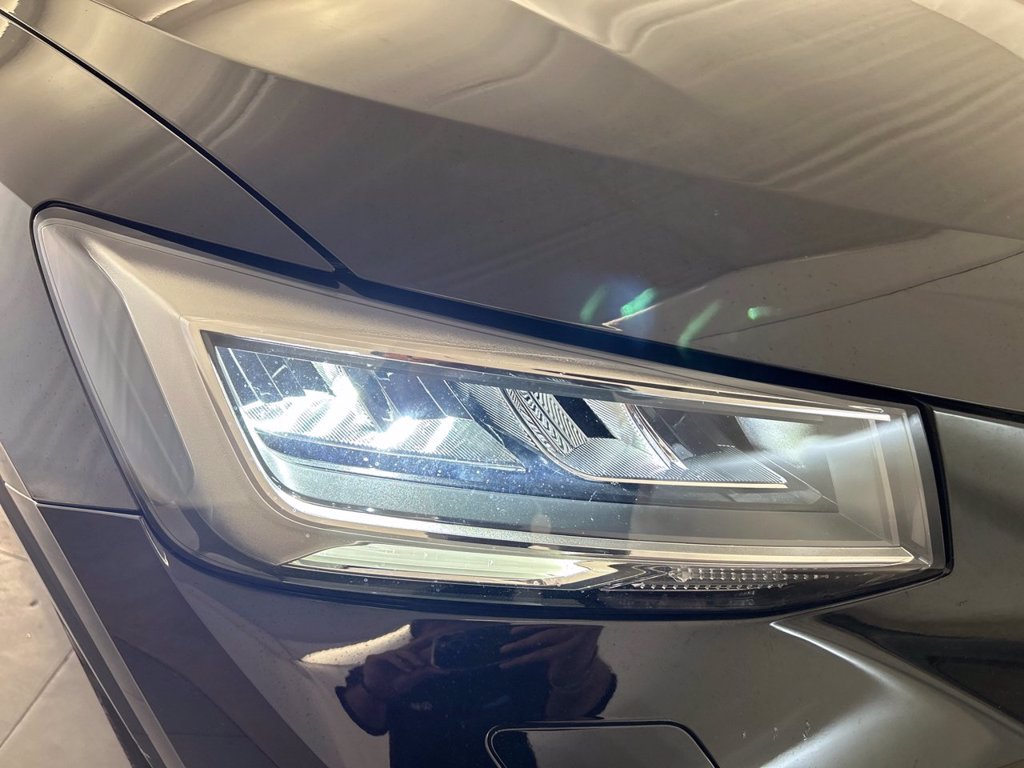 https://cdn-sm.caraffinity.it/images/vehicles/4718656/5/large