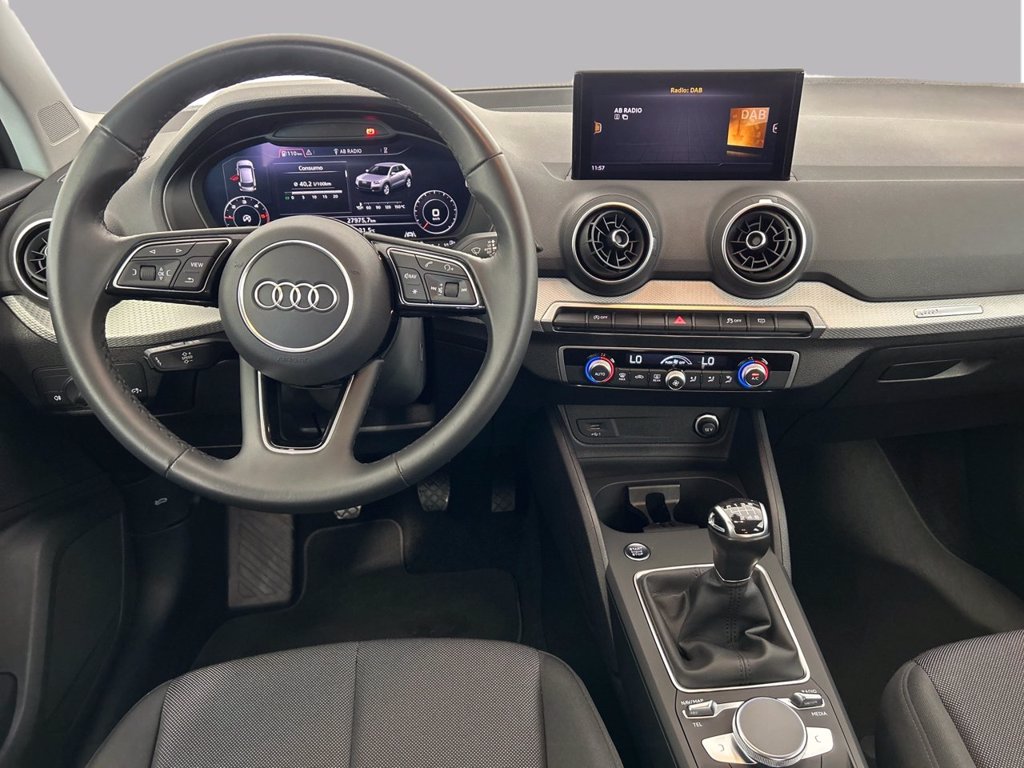 https://cdn-sm.caraffinity.it/images/vehicles/4718656/7/large