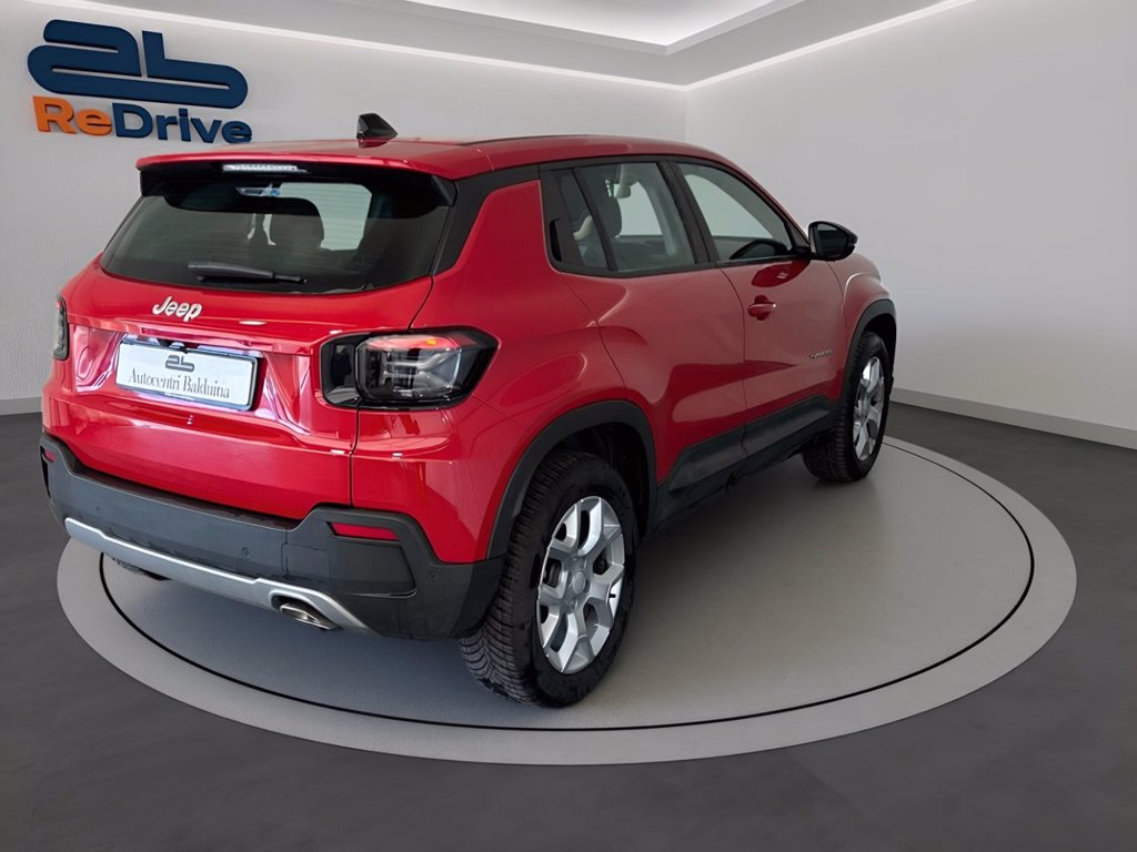 https://cdn-sm.caraffinity.it/images/vehicles/4718659/3/large