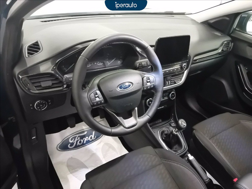 https://cdn-sm.caraffinity.it/images/vehicles/4719513/6/large