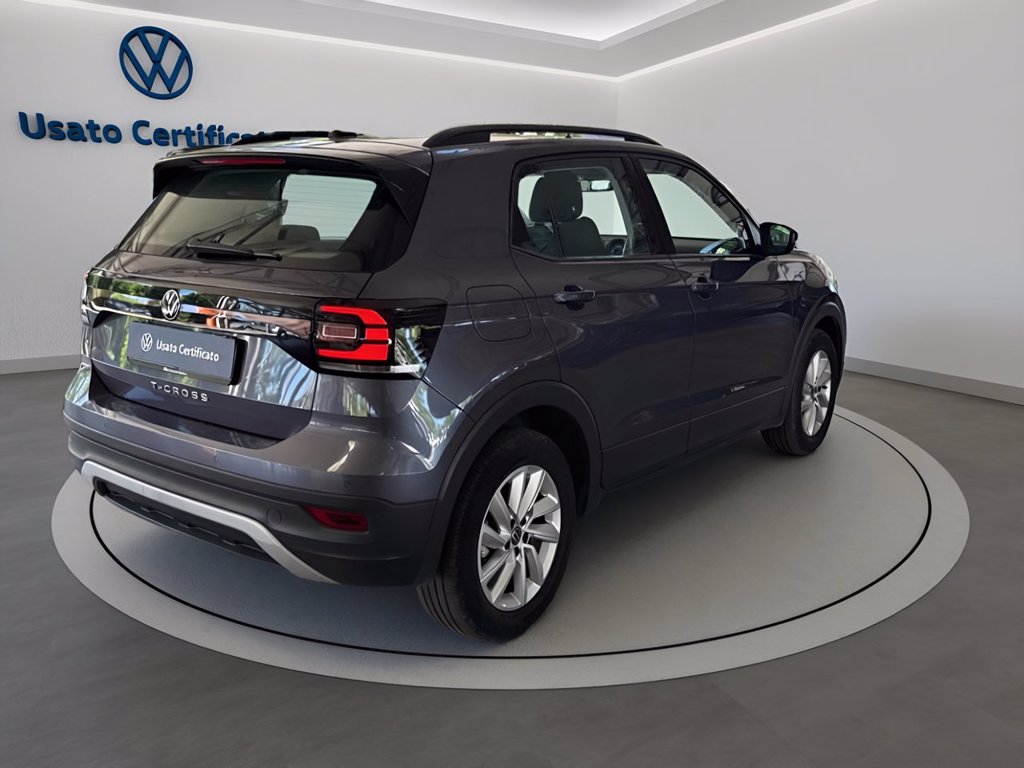 https://cdn-sm.caraffinity.it/images/vehicles/4720002/3/large