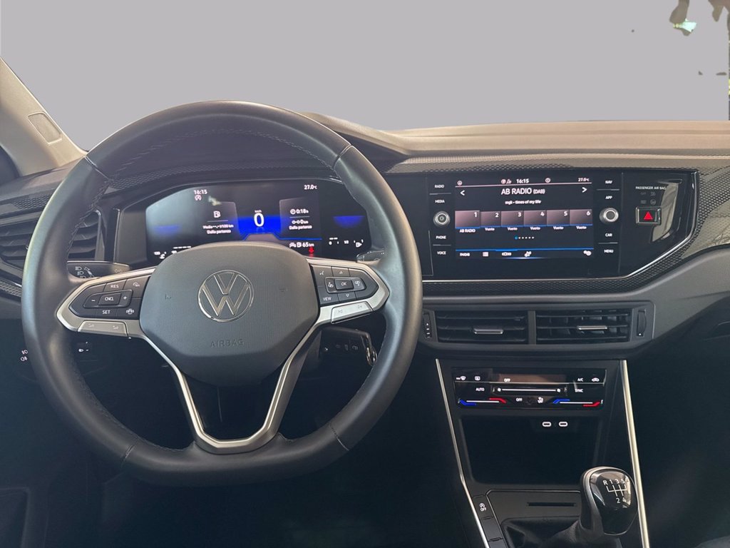 https://cdn-sm.caraffinity.it/images/vehicles/4720003/6/large