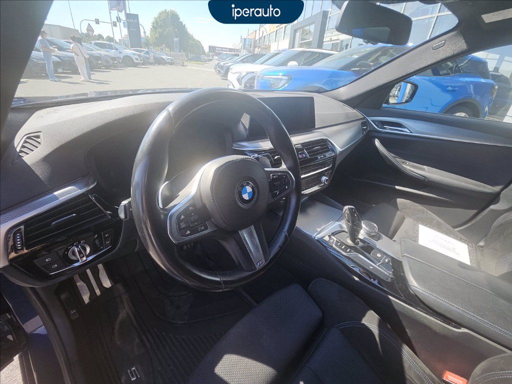 https://cdn-sm.caraffinity.it/images/vehicles/4720205/7/large