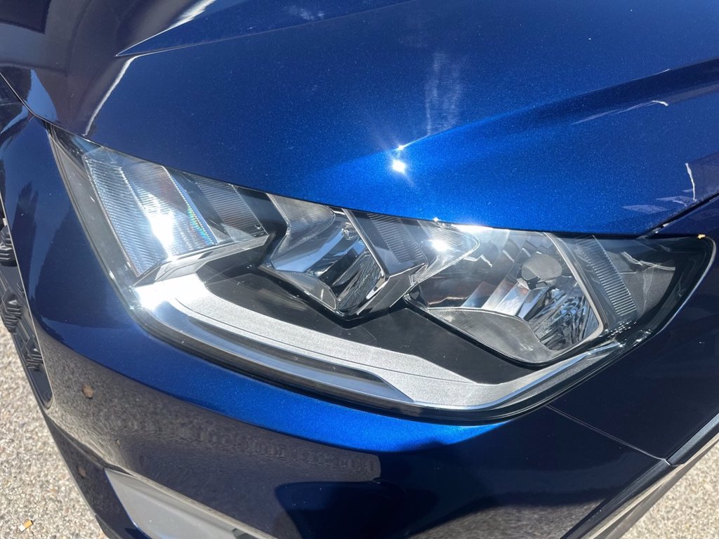 https://cdn-sm.caraffinity.it/images/vehicles/4720753/5/large