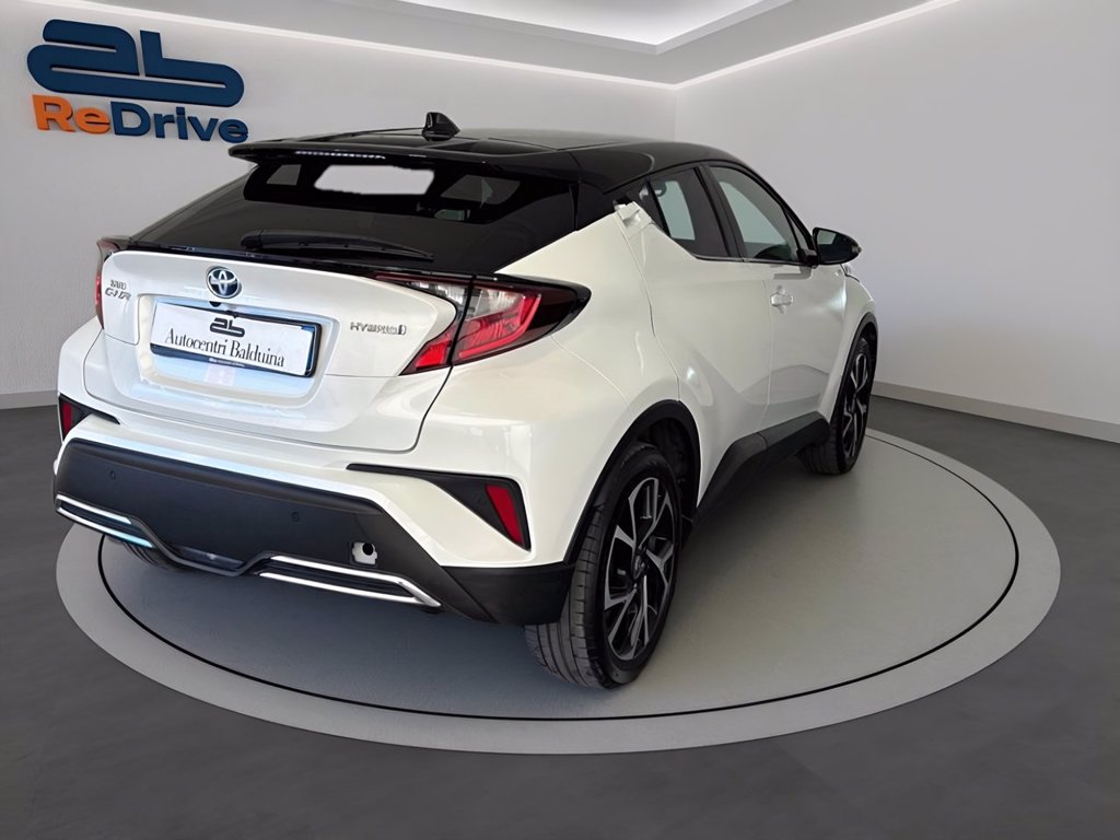 https://cdn-sm.caraffinity.it/images/vehicles/4721284/3/large