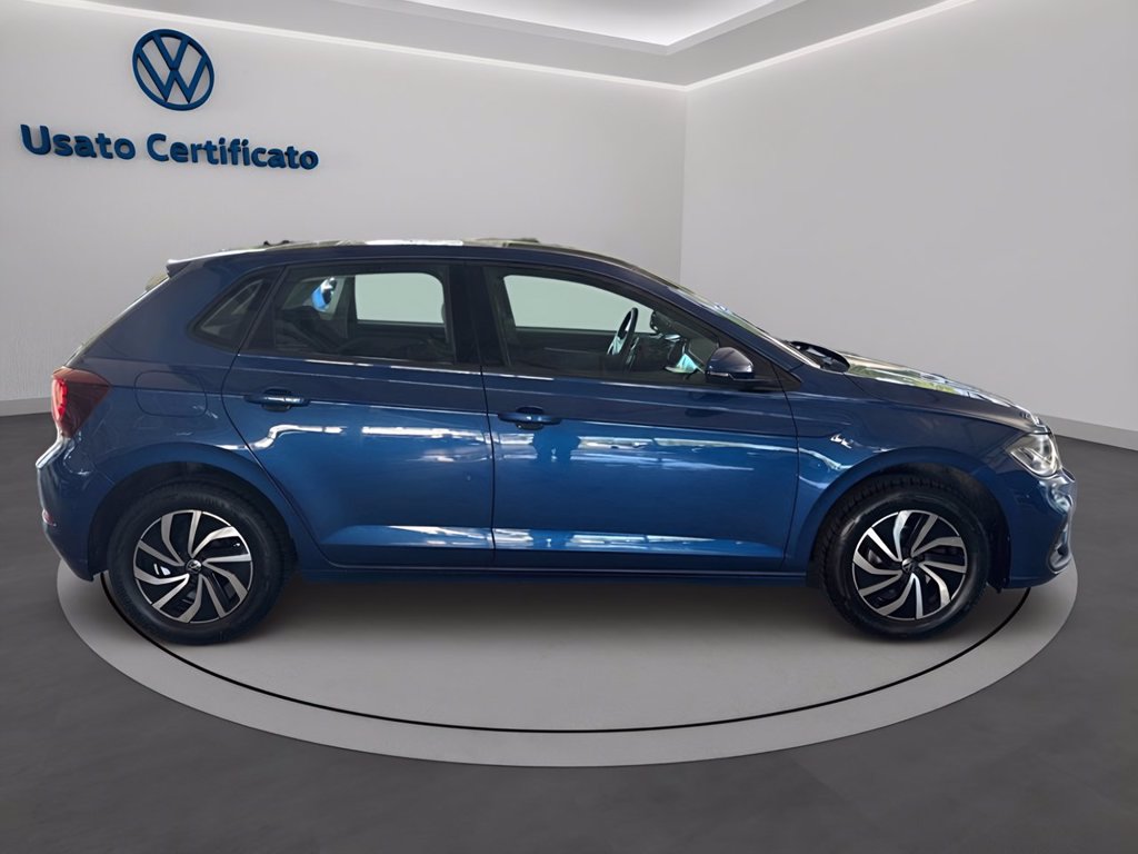 https://cdn-sm.caraffinity.it/images/vehicles/4721285/2/large