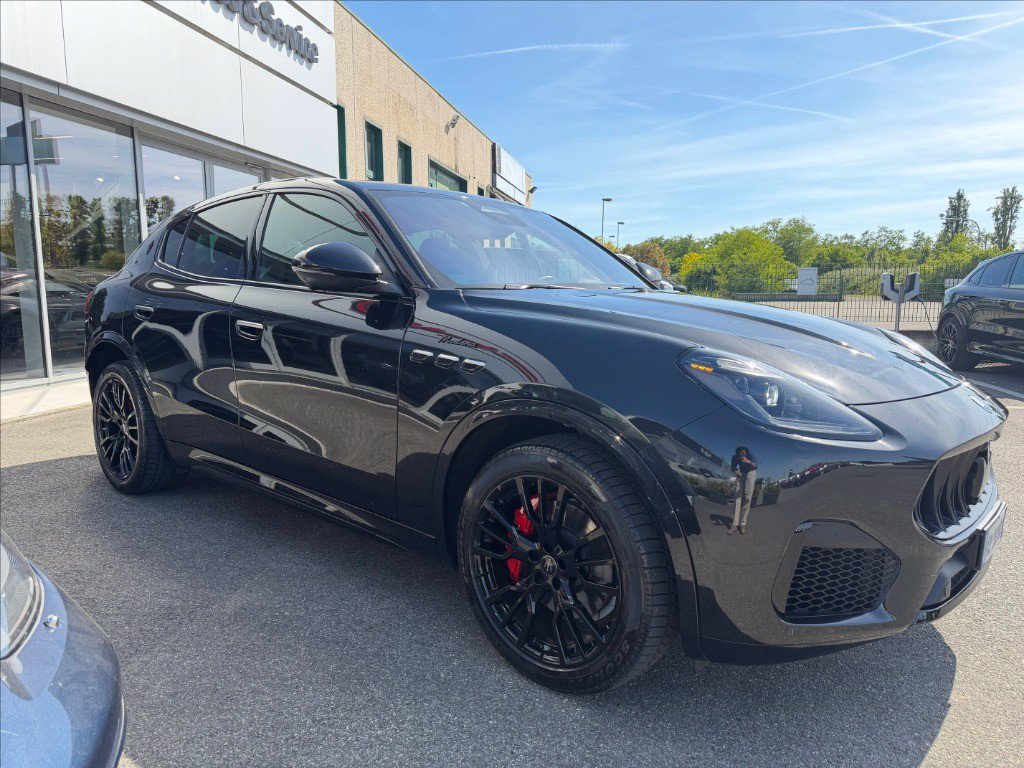 https://cdn-sm.caraffinity.it/images/vehicles/4721628/1/large