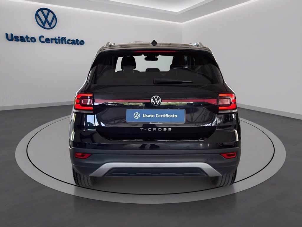 https://cdn-sm.caraffinity.it/images/vehicles/4723645/4/large